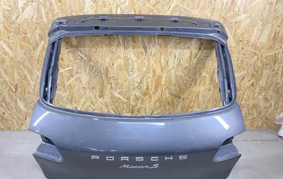 Porsche Macan (95B) Tailgate/trunk/boot lid 95B827159C