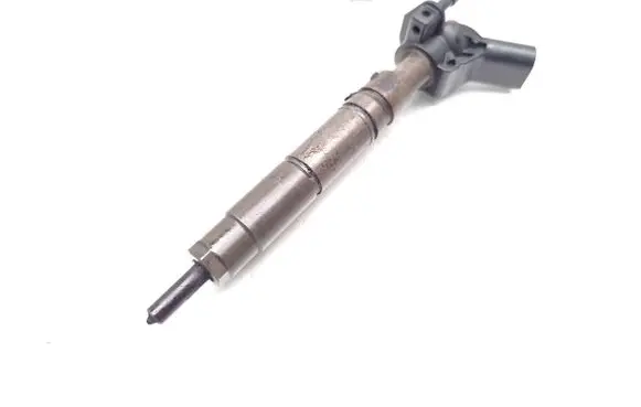 Mercedes-Benz E W211 Fuel injector A6420700487 0445115017