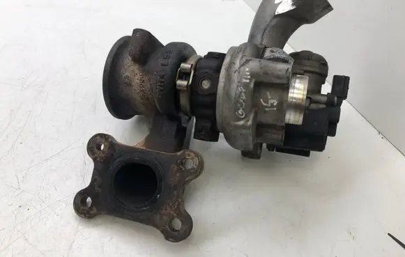 Volkswagen Golf VII Turbo 04E145713N 04E145725AK