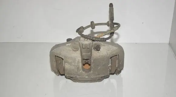 BMW 5 F10 F11 Front brake caliper 6786818 34116786818