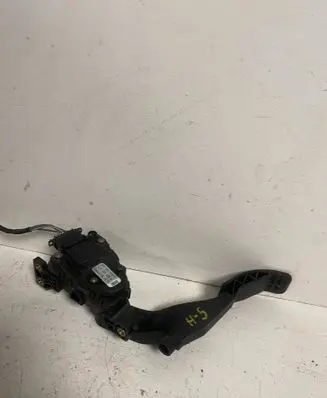 Volkswagen Golf IV Accelerator throttle pedal 1J1721503H 6PV00777001