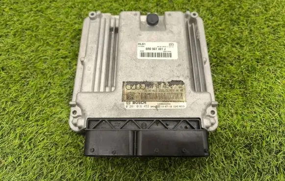 Audi Q5 SQ5 Engine control unit/module 8R0907401J 0281016453