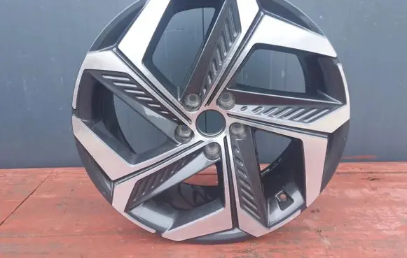 Hyundai Tucson TL R19 alloy rim 