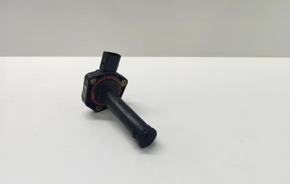 BMW 5 E60 E61 Oil level sensor 7567723