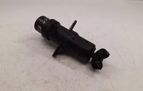 BMW 7 E65 E66 Headlight washer spray nozzle 7001949 61677001949 61670308841