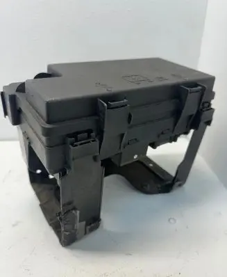 Dodge Nitro Fuse module R62335001