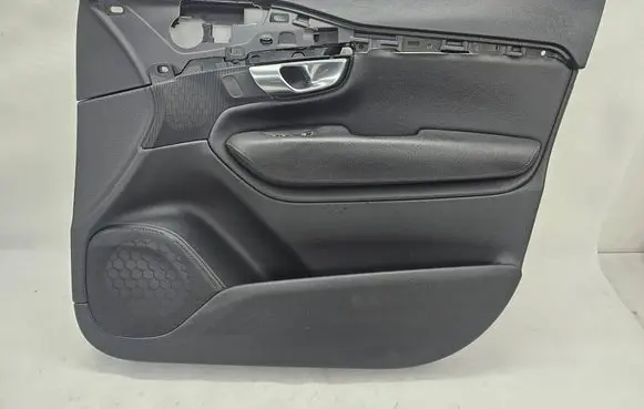 Volvo XC90 Front door card panel trim 31393114