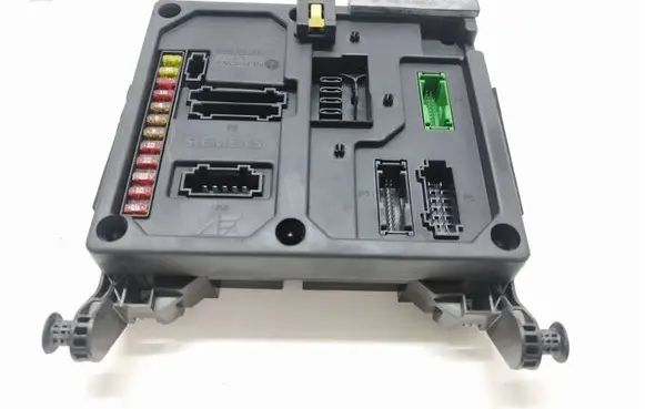 Seat Alhambra (Mk1) Fuse module 7M0962258K 97VW14B205CC