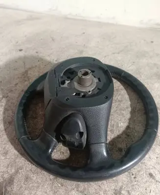 Nissan Primera Steering wheel