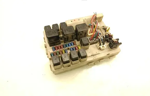 Nissan Murano Z50 Fuse module 284B7CD710