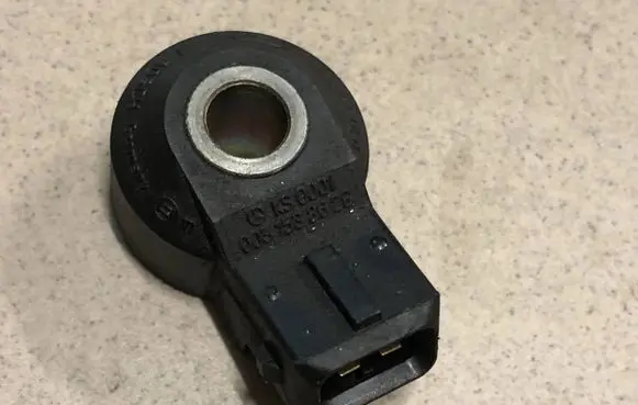 Mercedes-Benz ML W163 Detonation knock sensor 0261231110 0031538628