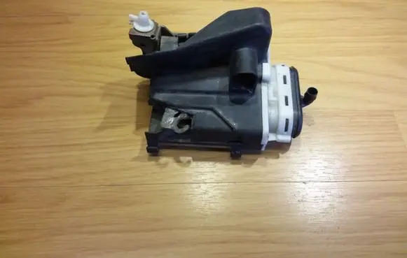 Audi A4 S4 B5 8D Rear door lock 4A0839015H