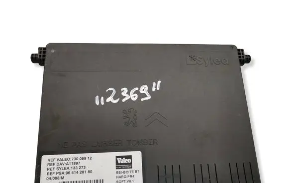 Citroen Xsara Picasso Fuse module 9641428180 73005912 A11897