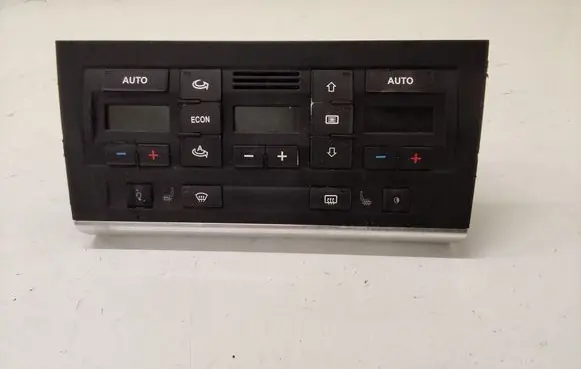 Audi A4 S4 B6 8E 8H Air conditioner control unit module 8E0820043A