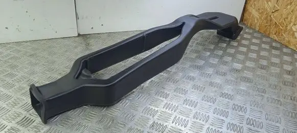 Porsche Macan (95B) Air intake duct part 95B857039C