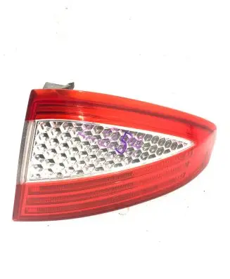 Ford Mondeo MK IV Rear/tail lights 7S7113404A