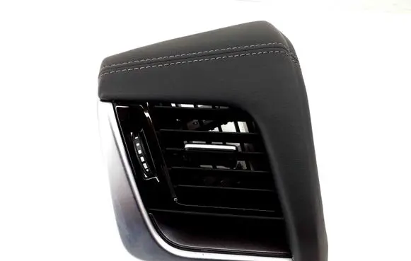 Nissan X-Trail T32 Dashboard air vent grill cover trim 684RA6RB0A 682106RB0A