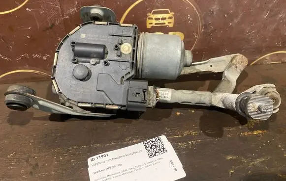 Seat Leon (1P) Front wiper linkage and motor 1397220534