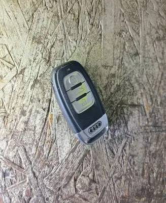 Audi A5 8T 8F Ignition key/card 8K0959754H