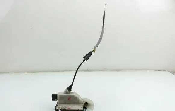 Peugeot 2008 I Front door lock 9812500880