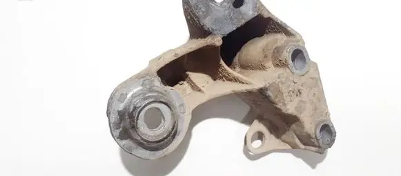Audi A6 S6 C5 4B Engine mounting bracket 8e0199352d