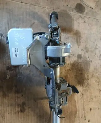 Steering wheel axle set