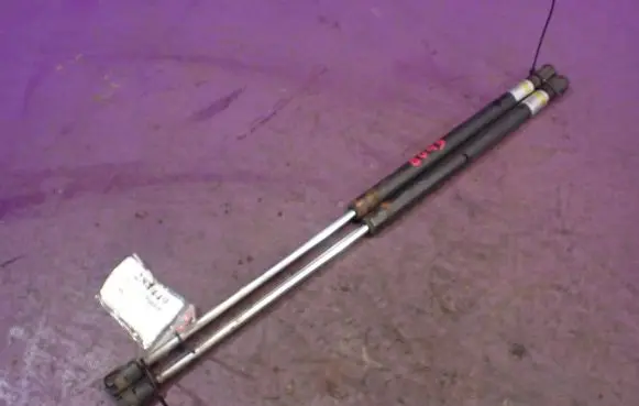 Ford Focus C-MAX Tailgate strut 