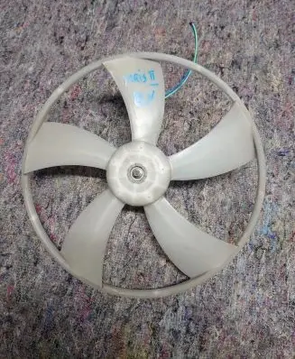 Toyota Yaris Air conditioning (A/C) fan (condenser) 16363-23010