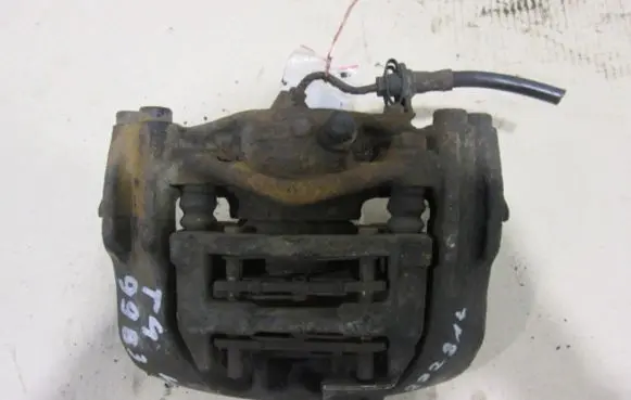 Volkswagen Transporter - Caravelle T4 Front brake caliper