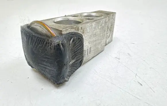 Toyota Corolla E120 E130 Air conditioning (A/C) expansion valve 