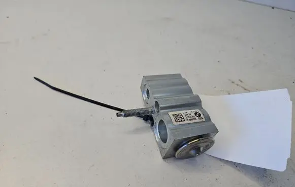 BMW 4 G22 G23 G24 G26 Air conditioning (A/C) expansion valve 6994989