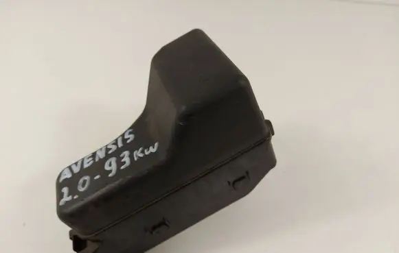 Toyota Avensis T250 Fuse module PPT20