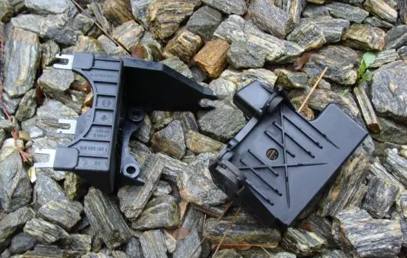 Mercedes-Benz B W246 W242 ABS pump bracket A2464300201