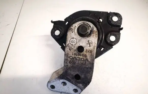 Volvo S40, V40 Engine mount bracket 30630605