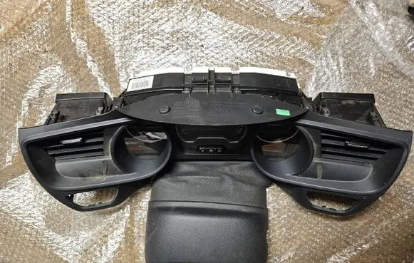 Citroen C5 Speedometer (instrument cluster) 9666330580 PE0003032 33209440011284