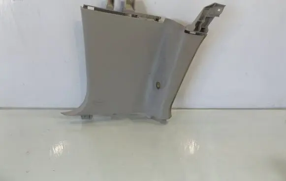 Renault Modus (B) pillar trim (bottom) 8200213404