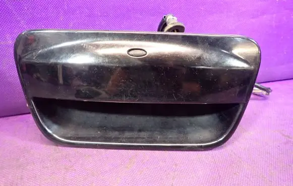 Nissan Versa Tailgate/trunk/boot exterior handle 