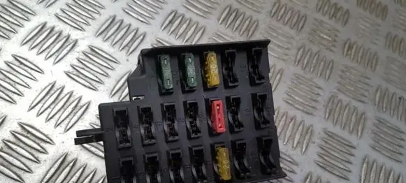 Mercedes-Benz C W202 Fuse box set
