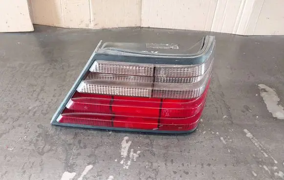 Mercedes-Benz E W124 Rear/tail lights 163024