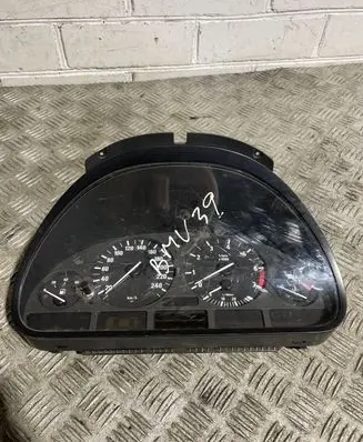 BMW 5 E39 Speedometer (instrument cluster) 6940608
