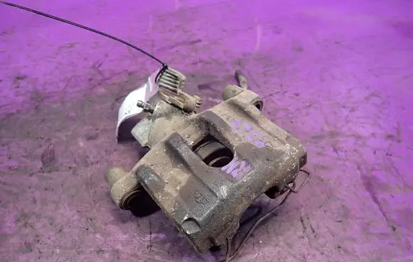 Ford Focus C-MAX Rear brake caliper