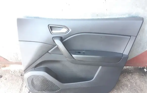 Renault Captur II Front door card panel trim