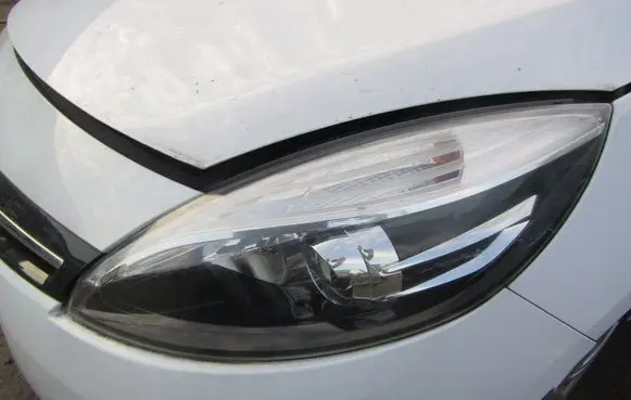 Renault Scenic III - Grand scenic III Headlight/headlamp 260601946R