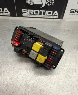 Mercedes-Benz C W203 SAM control unit 2035452801