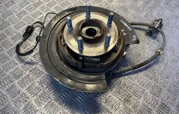 Dodge Durango III Rear wheel hub spindle/knuckle 