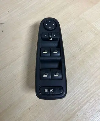 Citroen C4 I Picasso Electric window control switch 96639383ZD 008220630 06732308