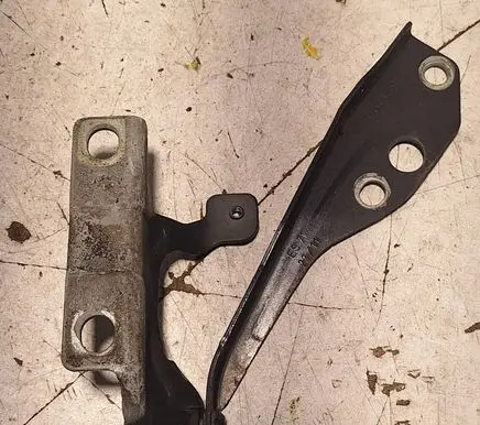 Volvo V50 Engine bonnet/hood hinges 30753598 31297957