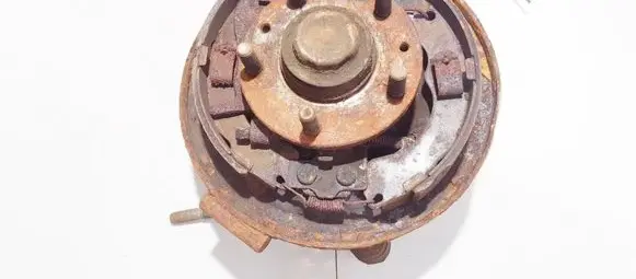 Mazda Premacy Rear wheel hub
