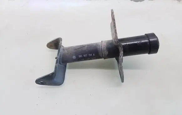Volkswagen PASSAT B5 Front bumper shock/impact absorber 3B0807134