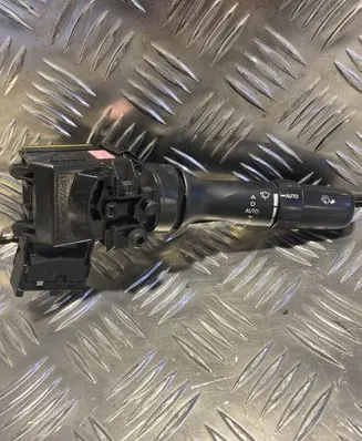 Toyota Avensis T270 Wiper control stalk 17F420 05180 H54